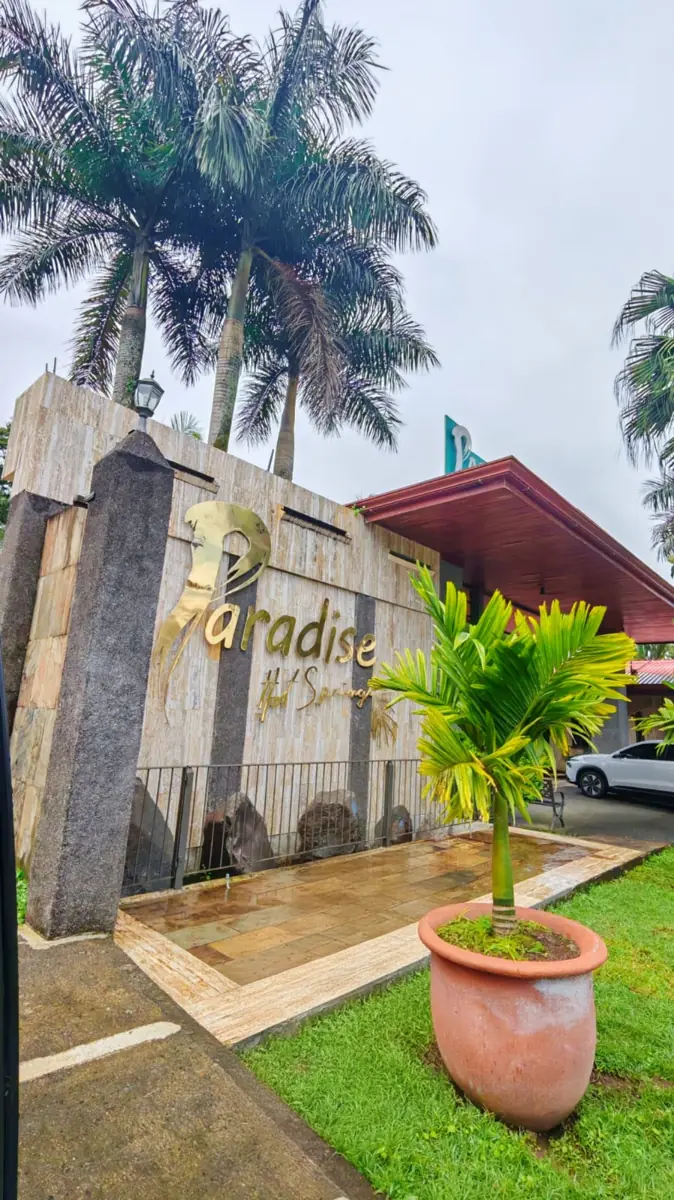 Entrance wall of Paradise Hot Springs in La Fortuna